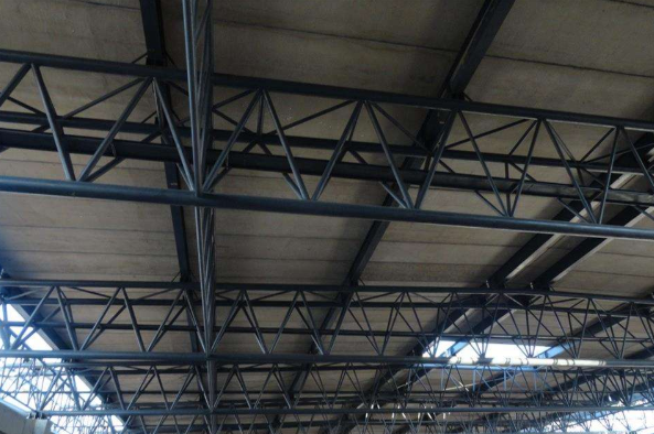 金昌如何区分管廊钢结构与桁架结构的管道支架